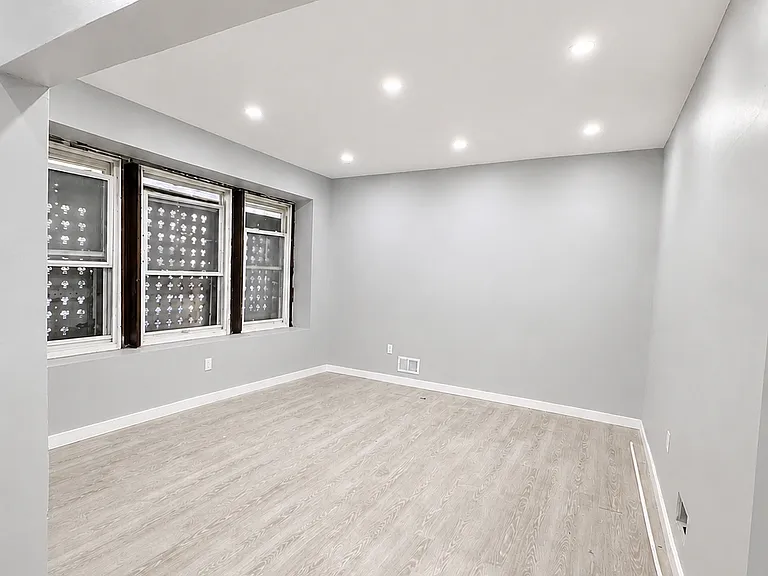 899 S 19th St #1 — Photo 1