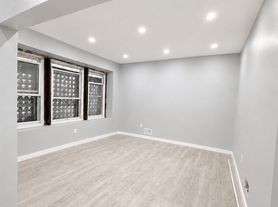 899 S 19th St, Newark, NJ