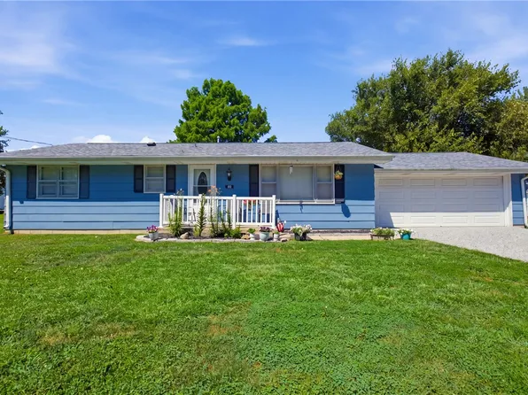 403 N Ohio St, Toledo, IL 62468