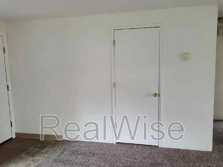 104 NW Mercy Hills Dr — Photo 5