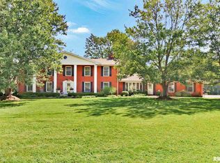 6010 N Smith Rd, Edwards, IL 61528