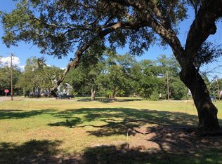 124 Boardman Ave, Bay Saint Louis, MS 39520