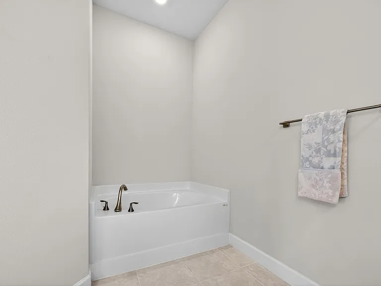 8705 Merano Ave — Photo 26