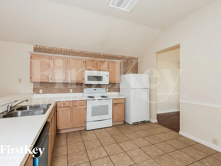 1003 Prado Real Dr — Photo 8