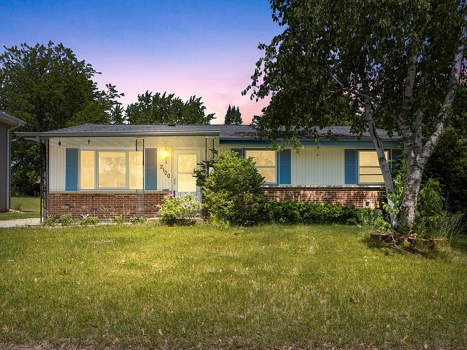 1st image of 2100 Lenora DRIVE