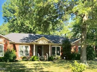 1102 Wood Wynd Way, Louisville, KY 40223