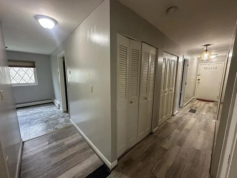 48 Fernview Ave #9 — Photo 7