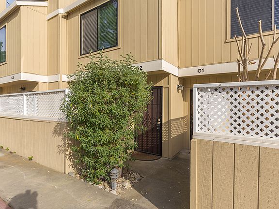 3rd image of 3750 El Camino Real APT G2