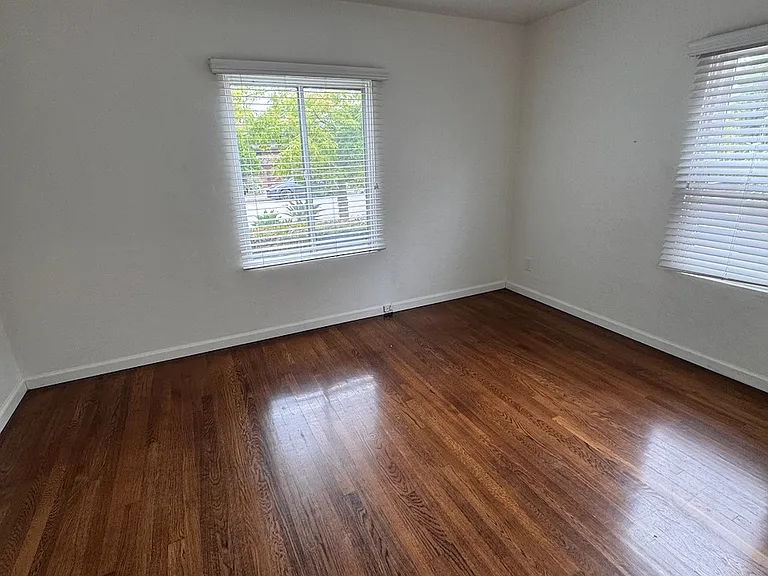 1024 Oliver Ave — Photo 19
