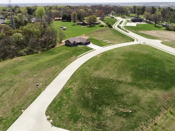 509 Summit Estate Ct, Shiloh, IL 62221
