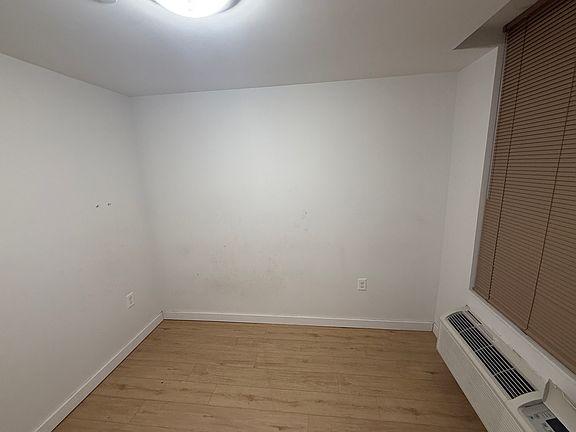 5th image of 3020 Valentine Ave #Bb