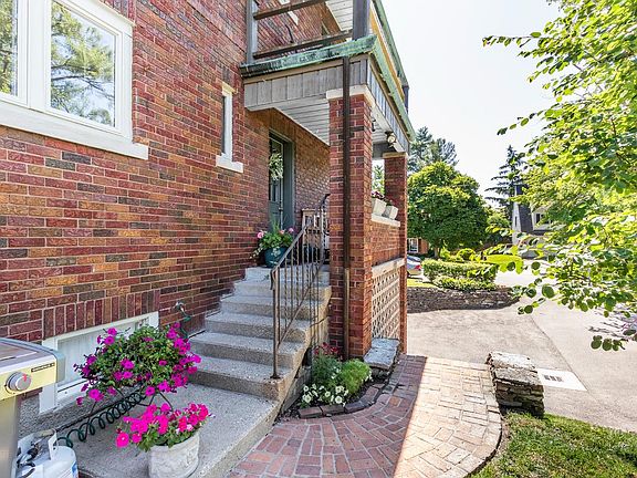 5th image of 203 Hillcrest Ave Lot 10
