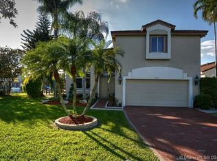 2046 NW 180th Ave, Pembroke Pines, FL 33029