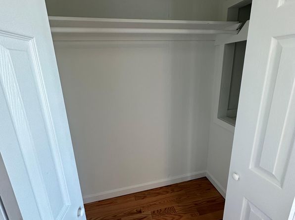 508 Branch Ave FLOOR 1