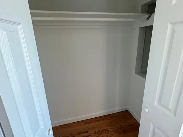 508 Branch Ave #2, Providence, RI 02904