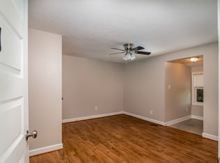 373A Main Street - Room 1, Madison Heights, VA 24572