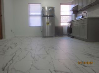 405 S 5th St #4, Brooklyn, NY 11211