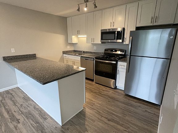 2nd image of 310 15th Ave W #204