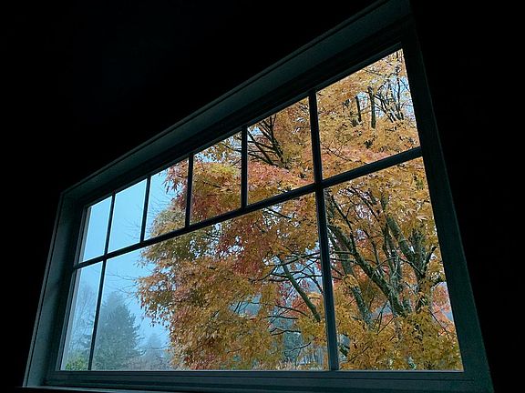 2nd image of 5354 Ruby Pl NE