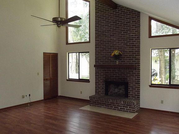 4th image of 219 Briarfield Ct