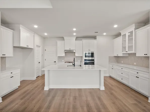 1830 Silver Birch Rd, Waxahachie, TX 75165