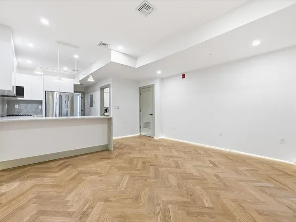 392 1st Street image 8 of 35