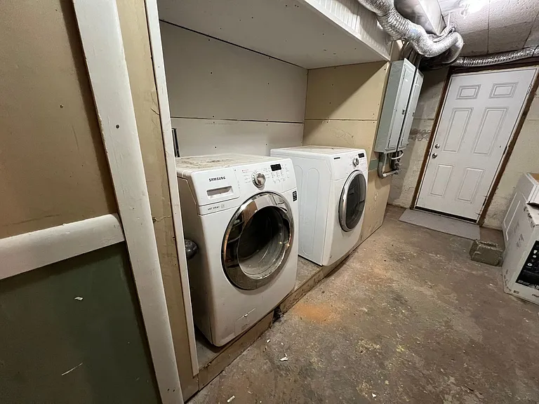 Bremerton Duplex — Photo 27