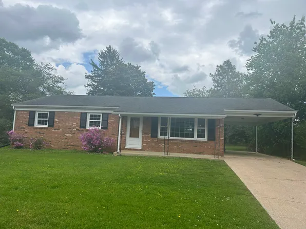 300 N May Ct, Bridgewater, VA 22812