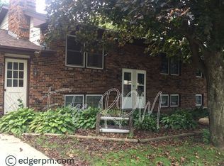 2624 W 3rd St, Cedar Falls, IA 50613