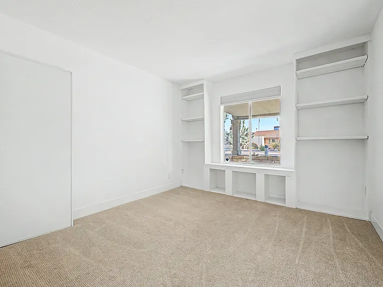 3236 E Windrose Dr — Photo 13