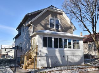 1939 N 18th St, Milwaukee, WI 53205