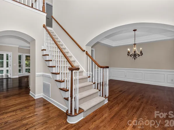 5403 Stallworth Dr, Charlotte, NC 28226