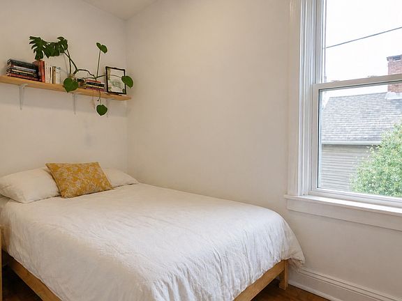 5th image of 2049 N Bingham St #1F