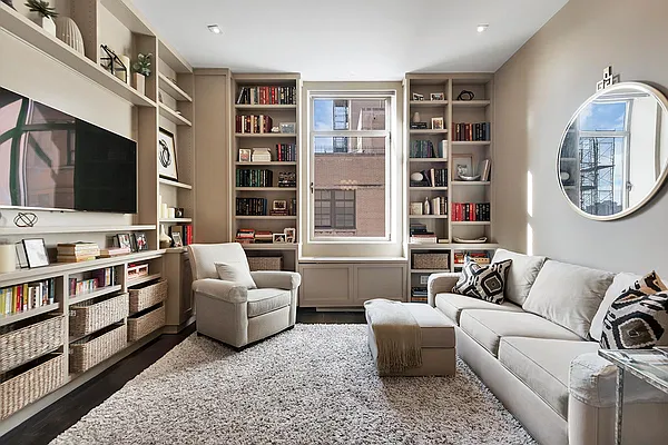 Sold by Fionn Campbell | media 5
