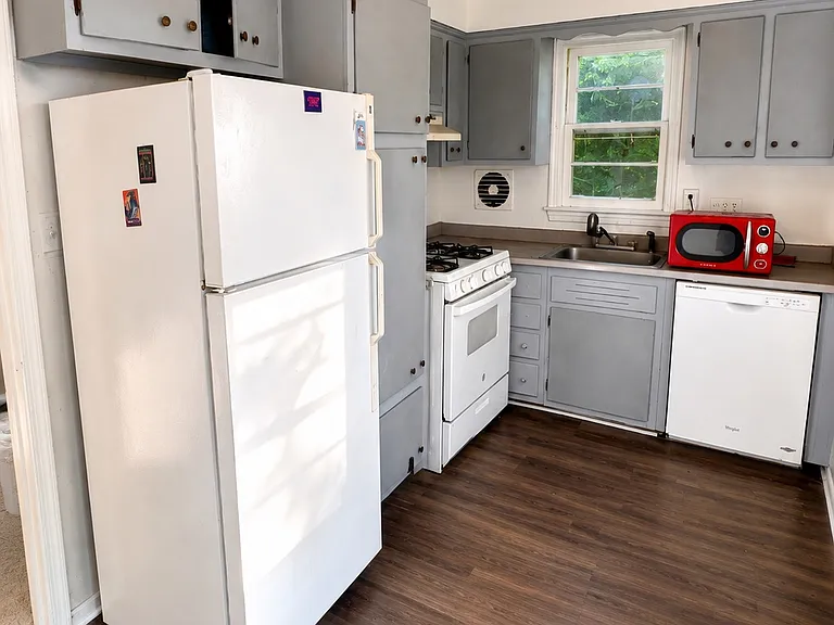 1324 S Dinwiddie St — Photo 4