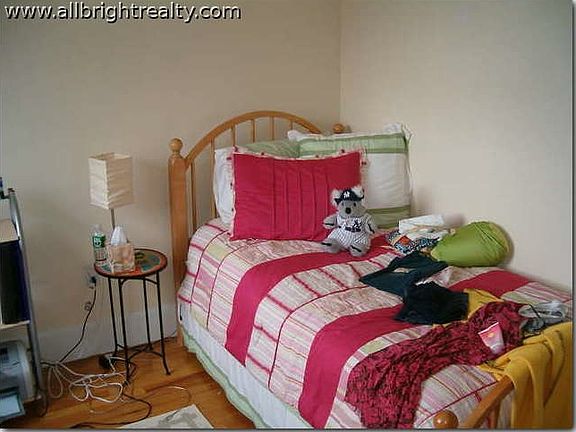 3rd image of 1619 Commonwealth Ave APT 029