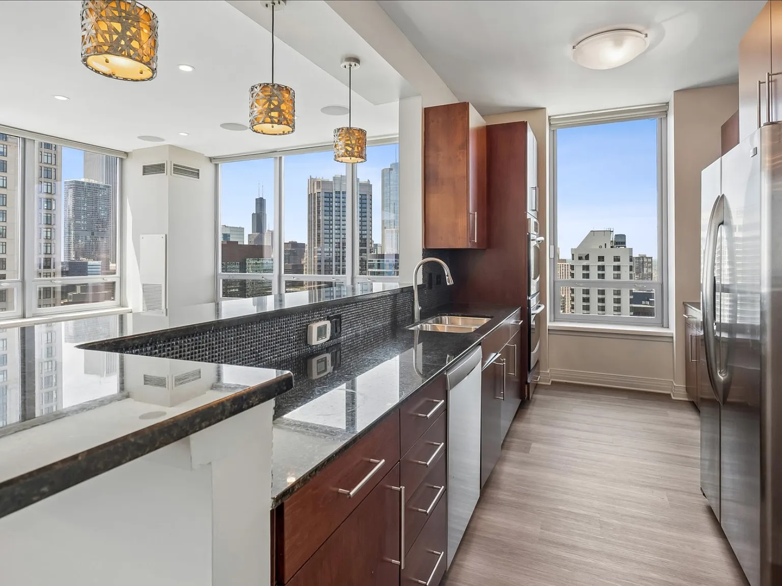 2 bed, 2.5 bath, 1690 sqft, $5,495 — Photo 1