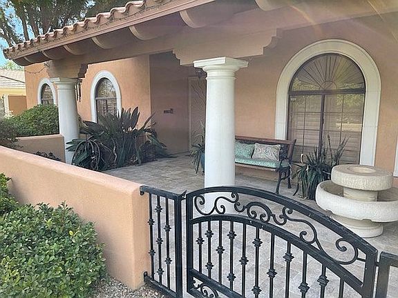 Front patio and entry