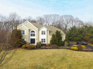 5 Copperleaf Ln, Colts Neck, NJ 07722