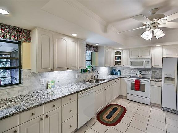 3rd image of 265 Laurel Hollow Dr #89