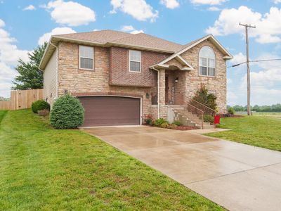 1002 Aaron Avenue, Monett, MO, 65708