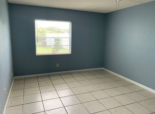 2840 Somerset Park Dr APT 201, Tampa, FL 33613