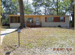 10305 Depaul Dr, Jacksonville, FL 32218