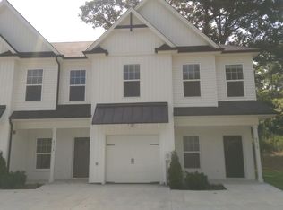 8412 Brookmoor Ln, Ooltewah, TN 37363