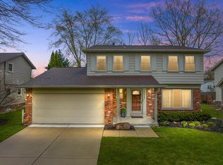 42526 Park Ridge Rd, Novi, MI 48375