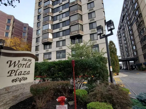 316 Prospect Ave APT 8G, Hackensack, NJ 07601