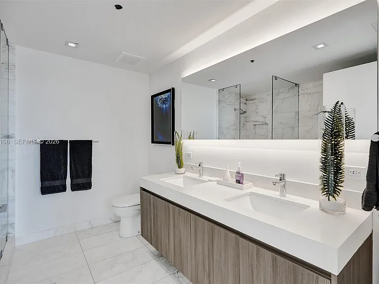 401 N Birch Rd #715 — Photo 11