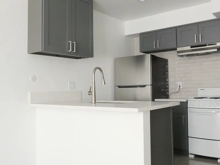 Park Plaza LLC — Photo 8