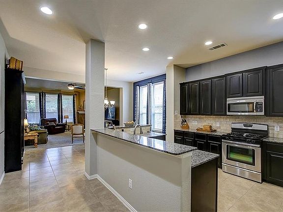 4th image of 2628 Costa Mesa Dr