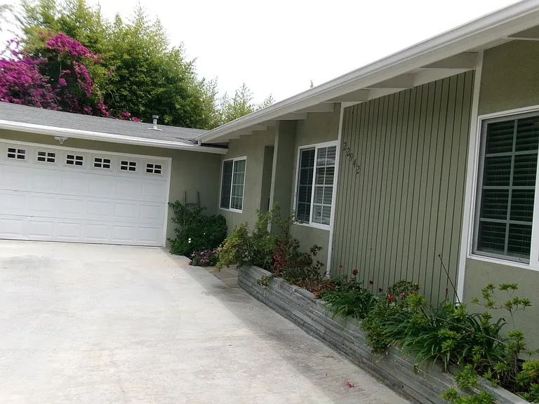 22942 Leadwell St — Photo 12